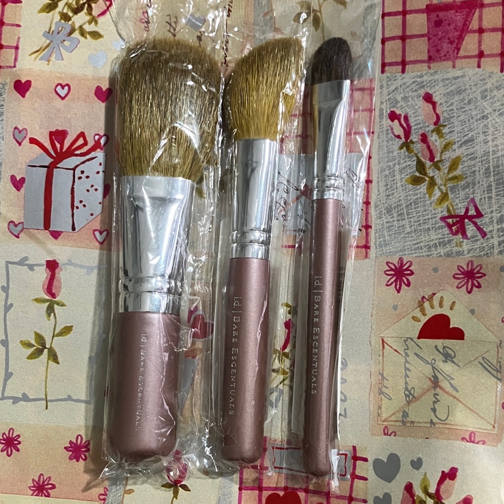 Bare minerals brush set